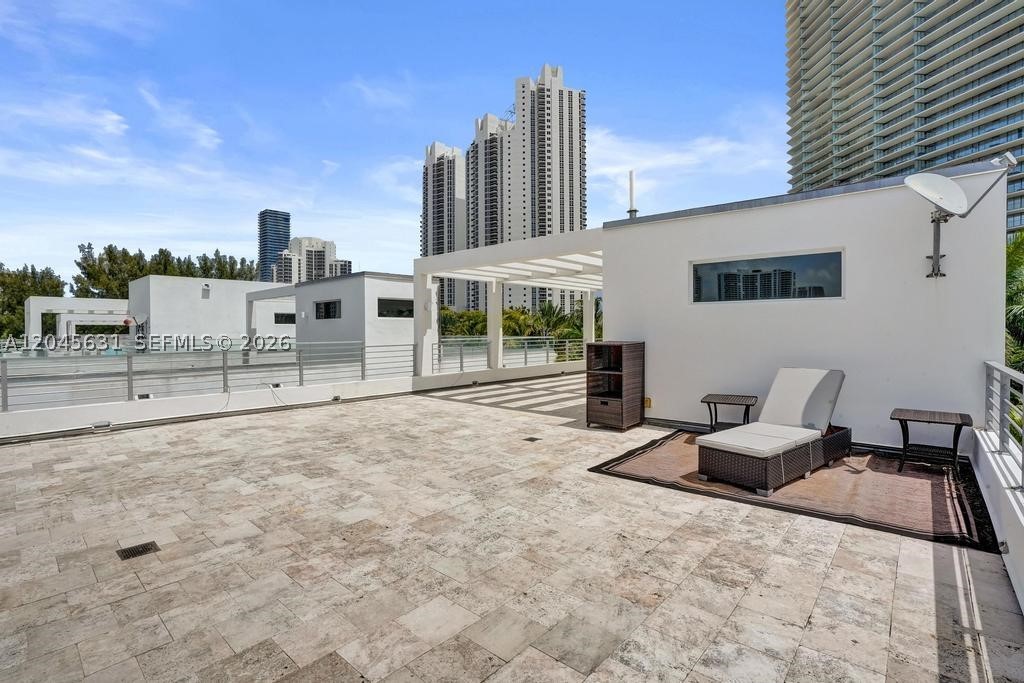 BEACHWALK - Residential Lease