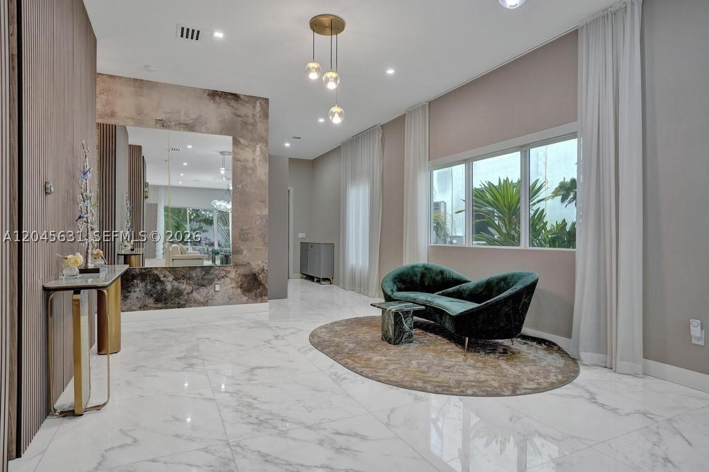 BEACHWALK - Residential Lease