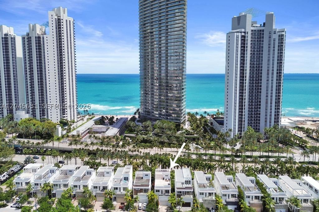 BEACHWALK - Residential Lease