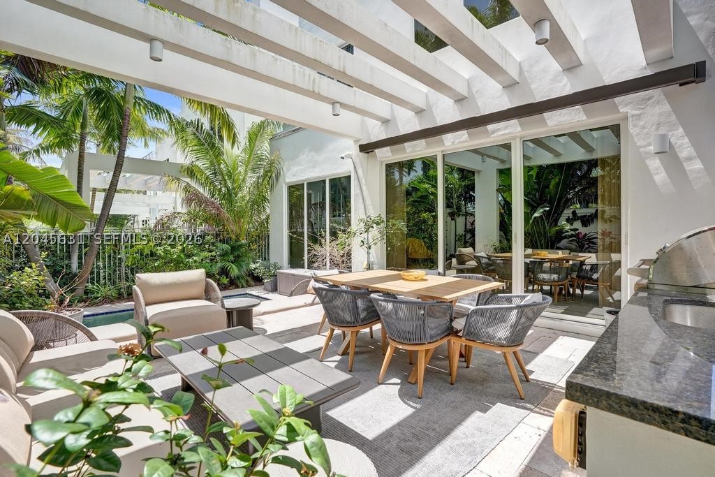 BEACHWALK - Residential Lease