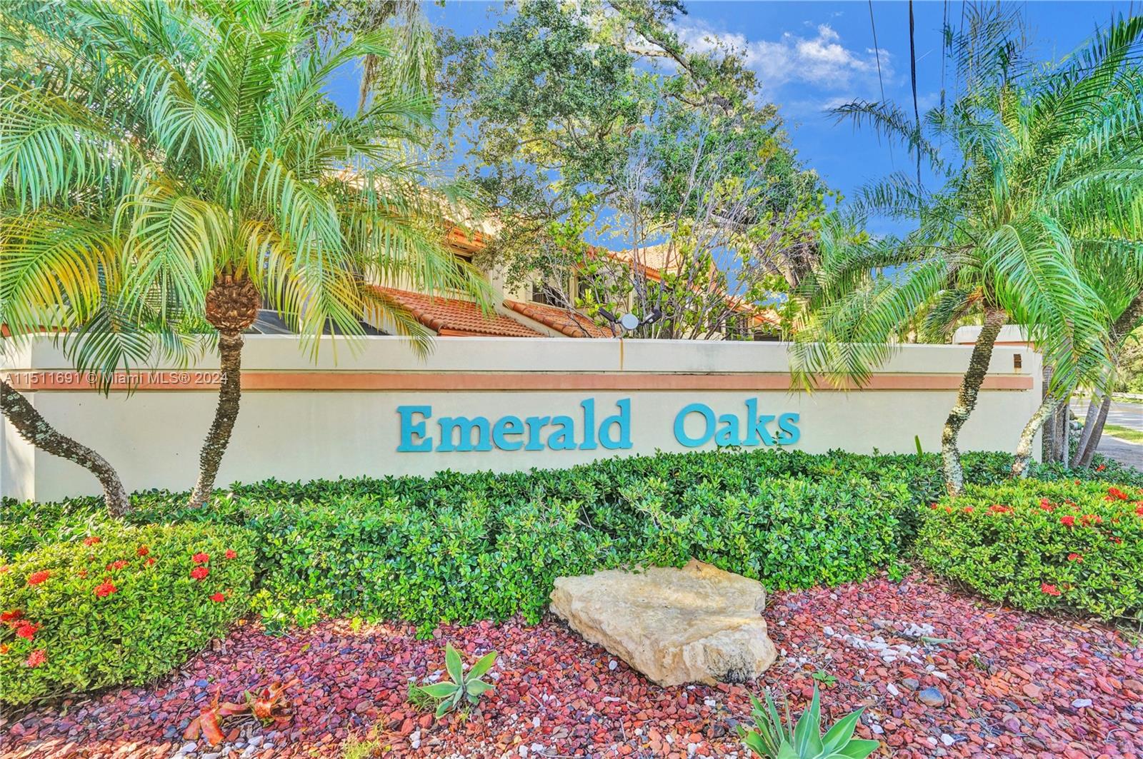 EMERALD OAKS 22 CONDO - Residential