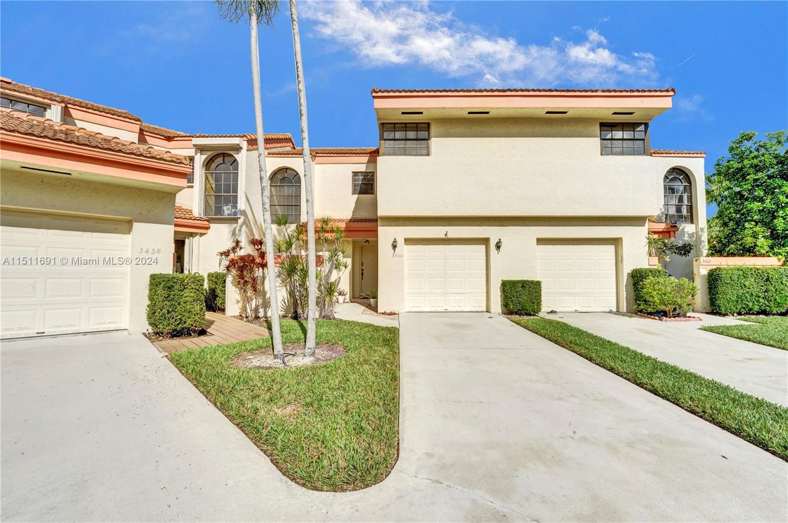 FANTASTIC TOWNHOME IN IMMPECABLE CONDITION IN THE SOUGHT-AFTER COMMUNITY OF EMERALD OAKS IN HOLLYWOOD. THIS LARGE HOME HAS BEEN UPDATED WITH A RECENTLY REDONE AND KITCHEN AND RECENTLY REDONE BATHS, GRANITE COUNTERTOPS, AND MORE. THIS HOME IS TRULEY IS MOVE IN READY. FEATURES INCLUDE ATTACHED ONE CAR GARAGE, ENCLOSED PATIO FOR DEN OR 3RD BEDROOM, CUL-DE-SAC LOCATION, SOARING CEILINGS. LARGE CLOSETS, TILE, LAMOMATE AND WOOD FLOORING. LOCATED ACROSS FROM THE COMMUNITY POOL AND TY PARK, AND PLEANTY OF GUEST PARKING. MONTHLY CONDO FEE INCLUDES, INSURANCE, WATER, CABLE TV, TRASH/SEWER, SECURITY GATE, COMMUNITY POOL, AND COMMON AREA MAINT. PET FRIENDLY, CLOSE TO STORES, RESTURAUNTS, GYMS, COFFEE SHOPS, MAJOR ROADWAYS, AND ALL OF SOUTH FLORIDA.