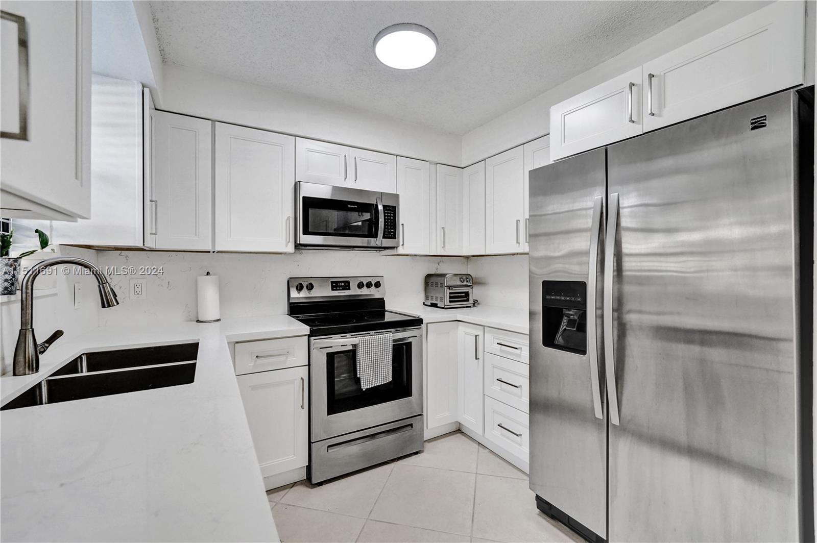 EMERALD OAKS 22 CONDO - Residential