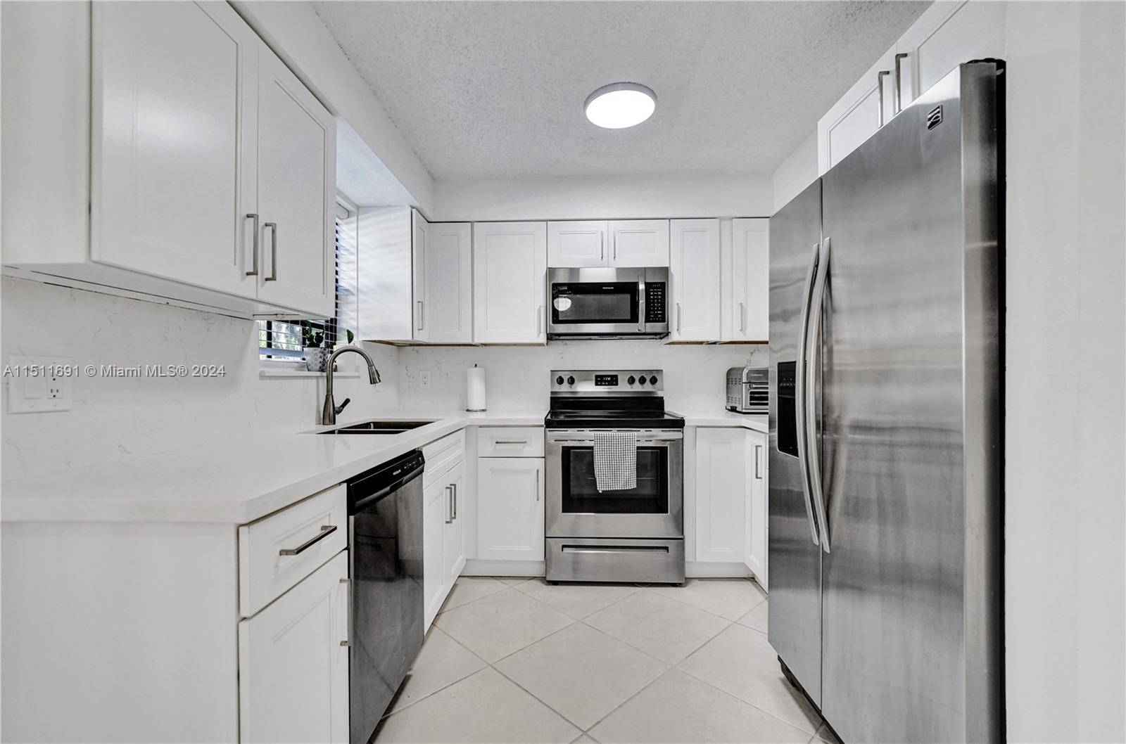 EMERALD OAKS 22 CONDO - Residential