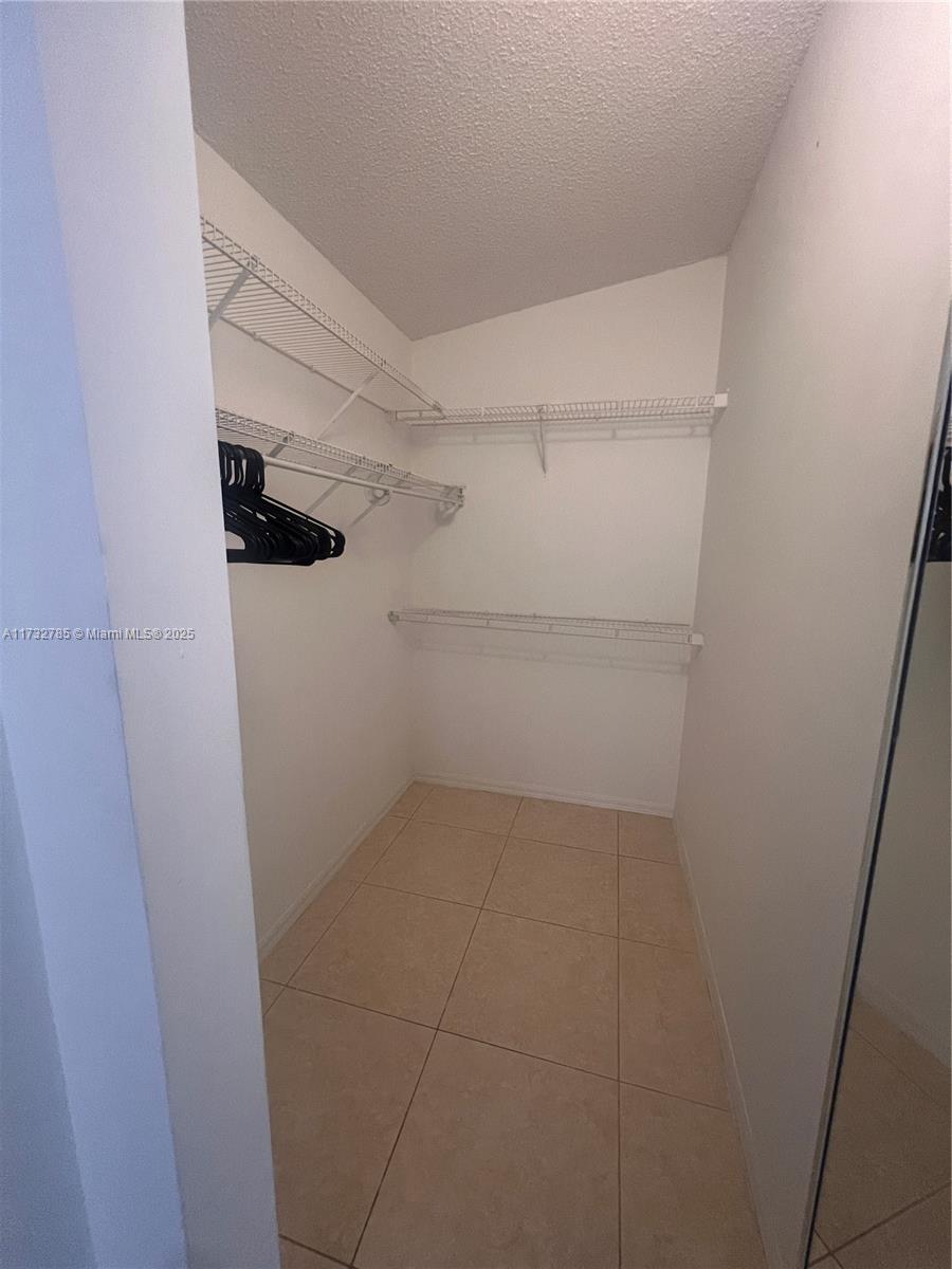 PEMBROKE ISLES - Residential Lease