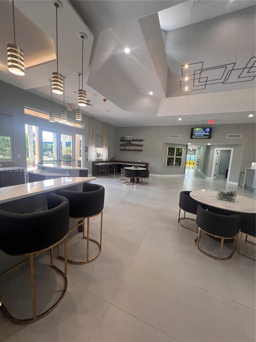 PEMBROKE ISLES - Residential Lease
