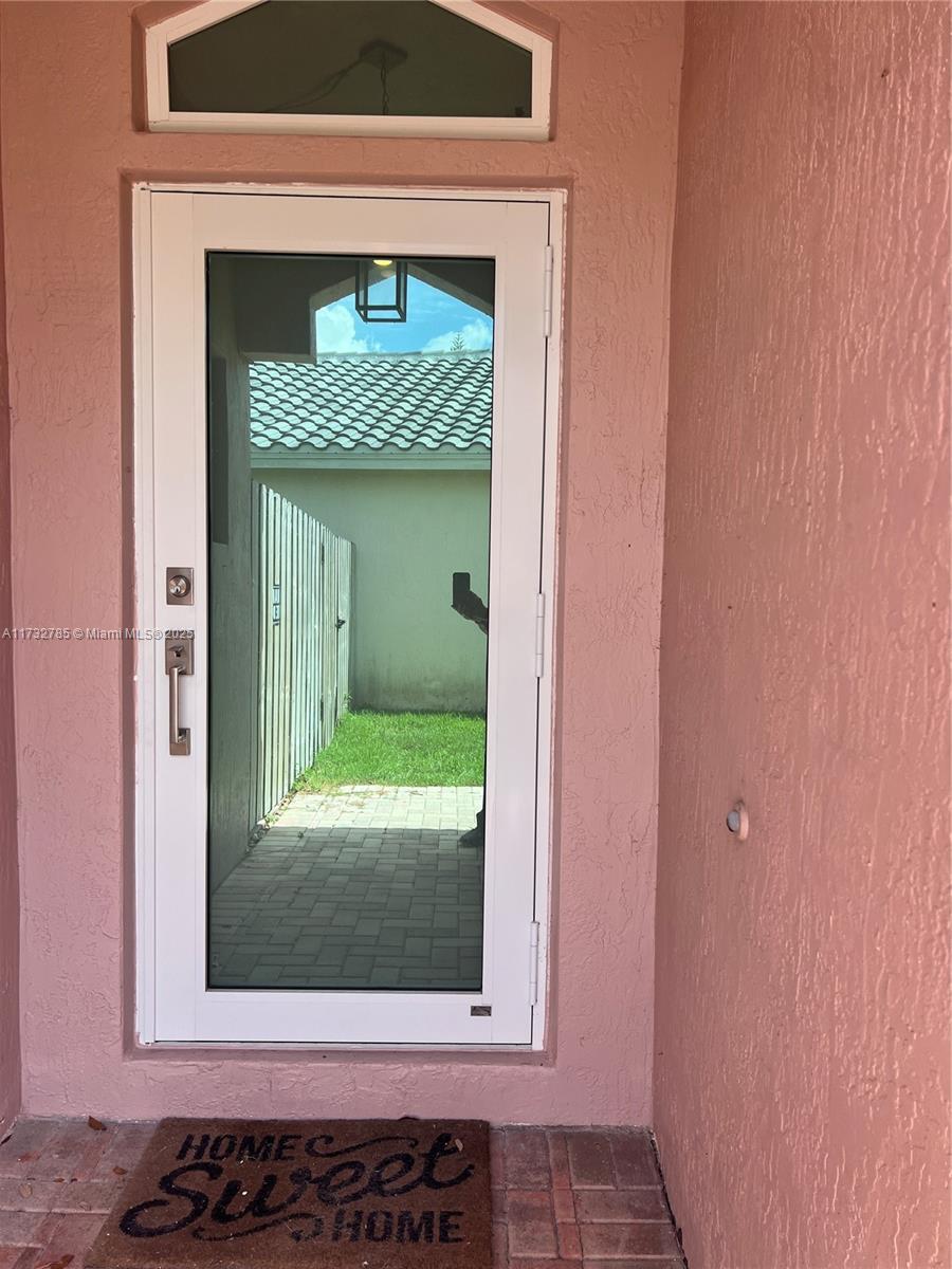 PEMBROKE ISLES - Residential Lease