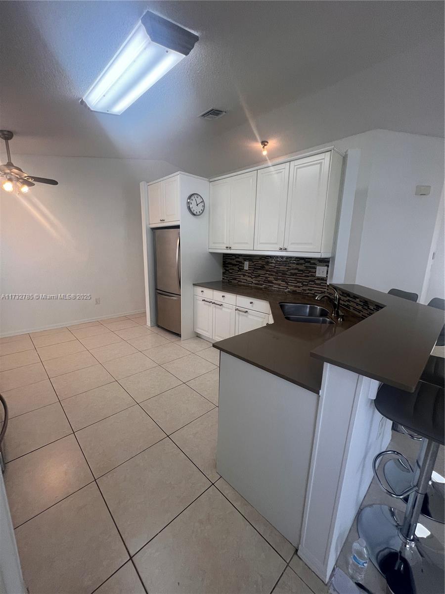 PEMBROKE ISLES - Residential Lease