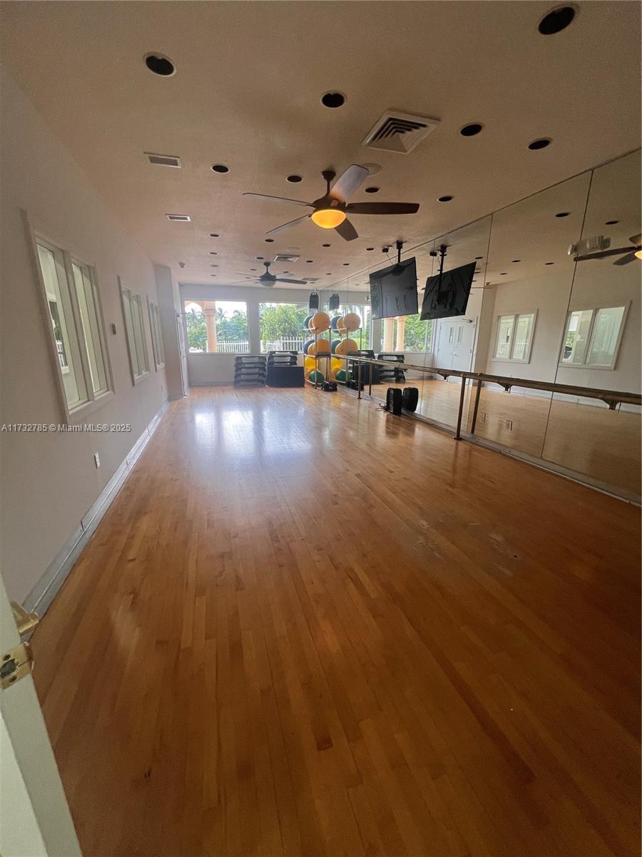 PEMBROKE ISLES - Residential Lease