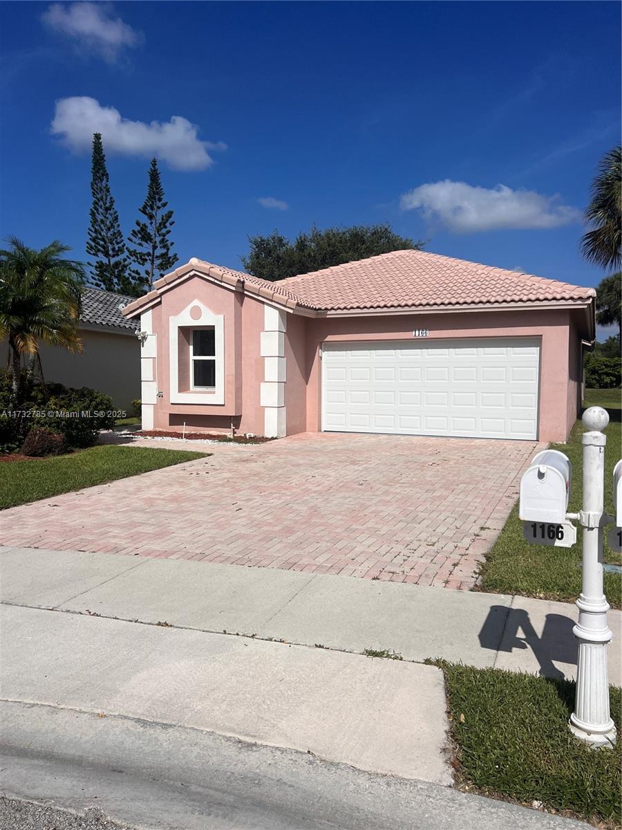 PEMBROKE ISLES - Residential Lease