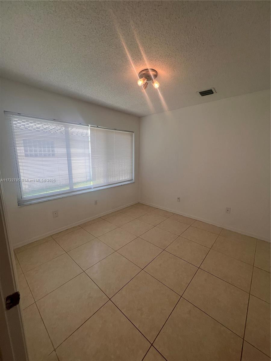PEMBROKE ISLES - Residential Lease