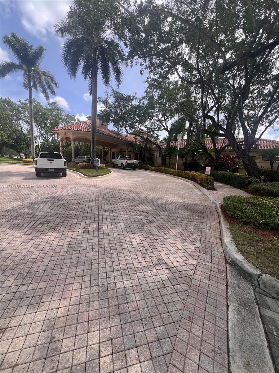 PEMBROKE ISLES - Residential Lease
