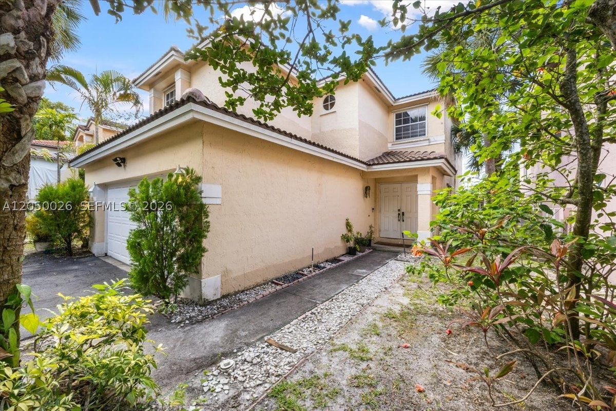 FAIRWAY COVE - Residential