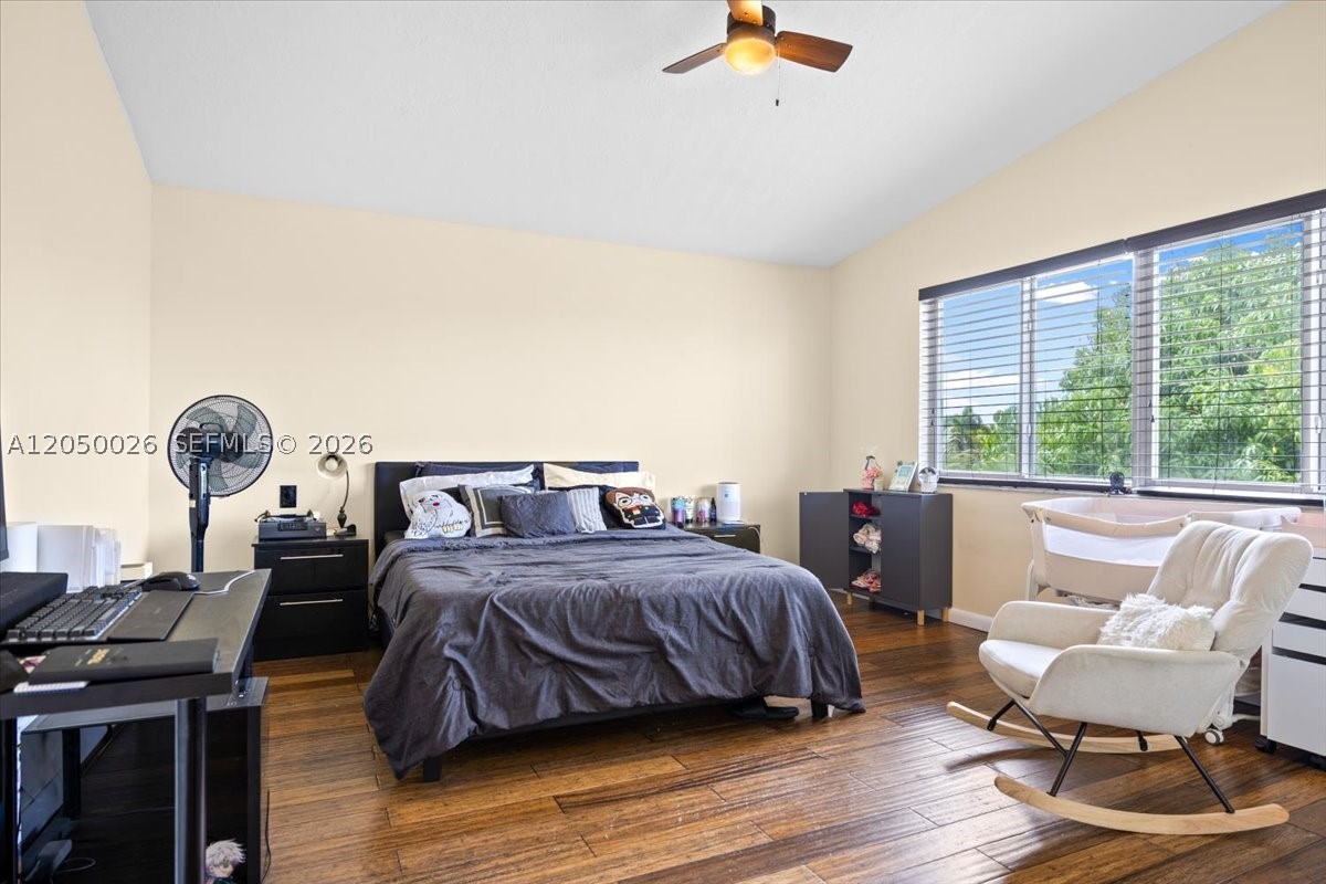 FAIRWAY COVE - Residential
