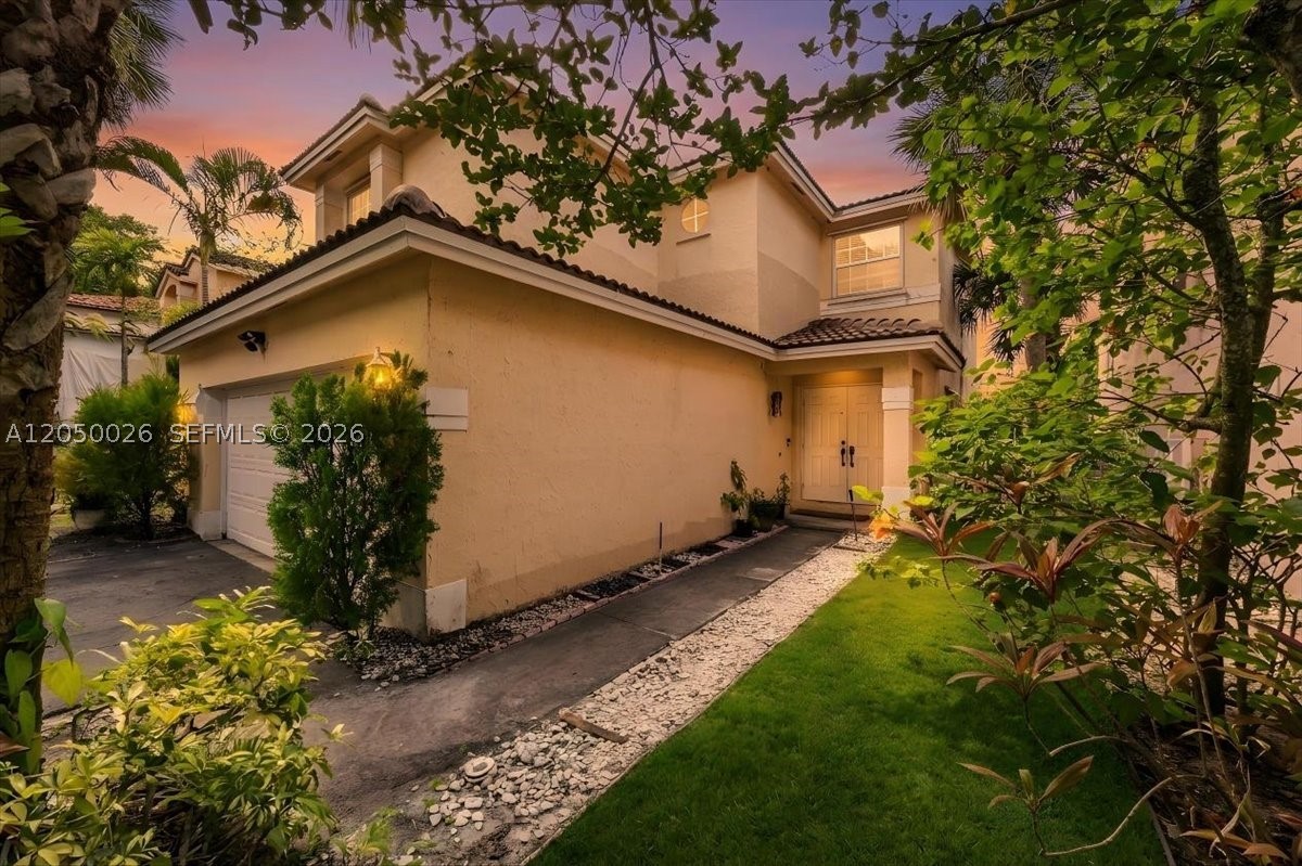 FAIRWAY COVE - Residential