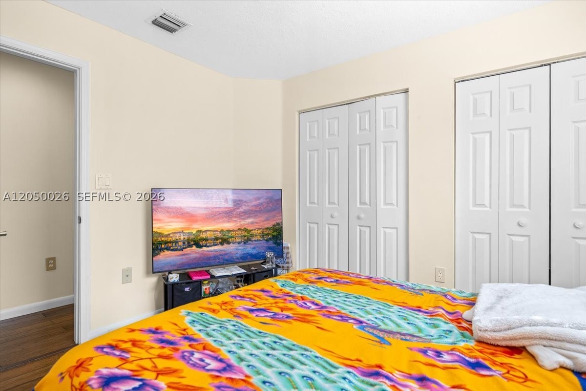 FAIRWAY COVE - Residential