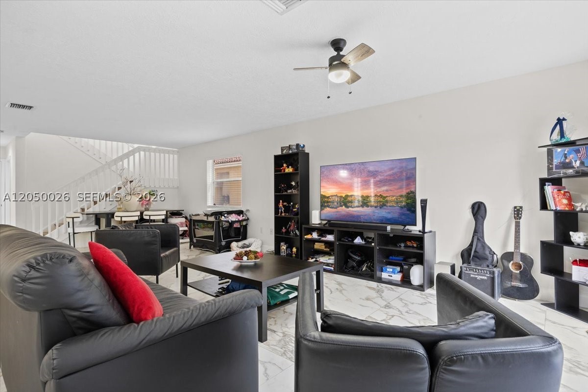 FAIRWAY COVE - Residential