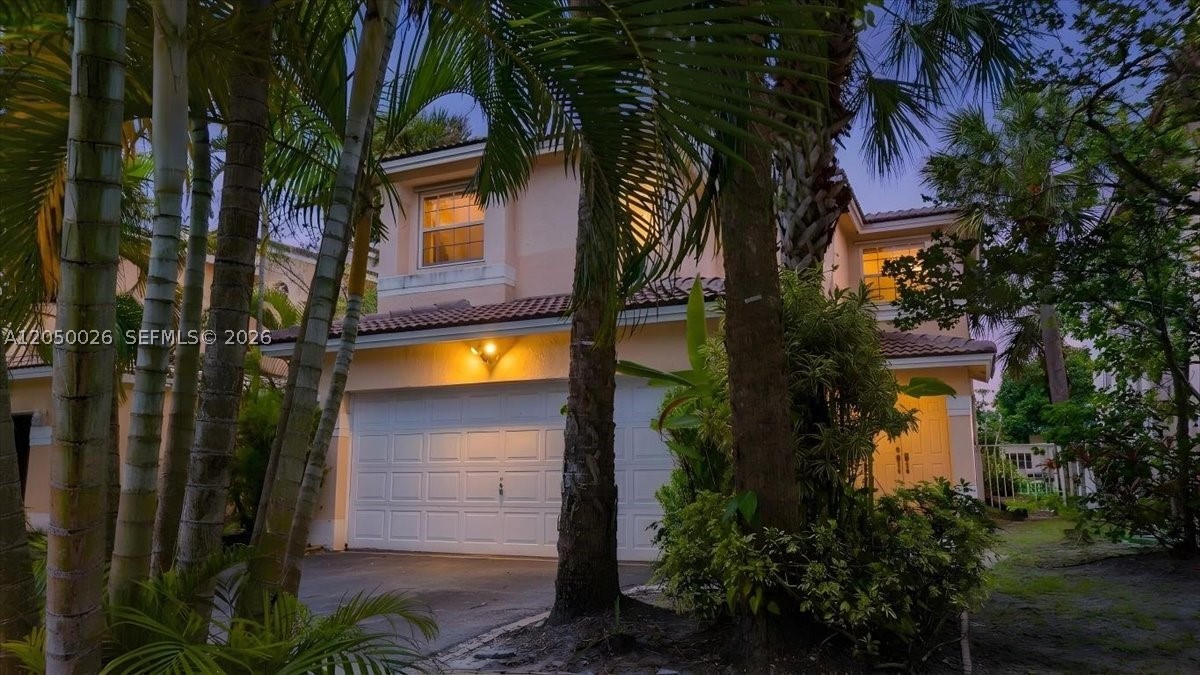 FAIRWAY COVE - Residential