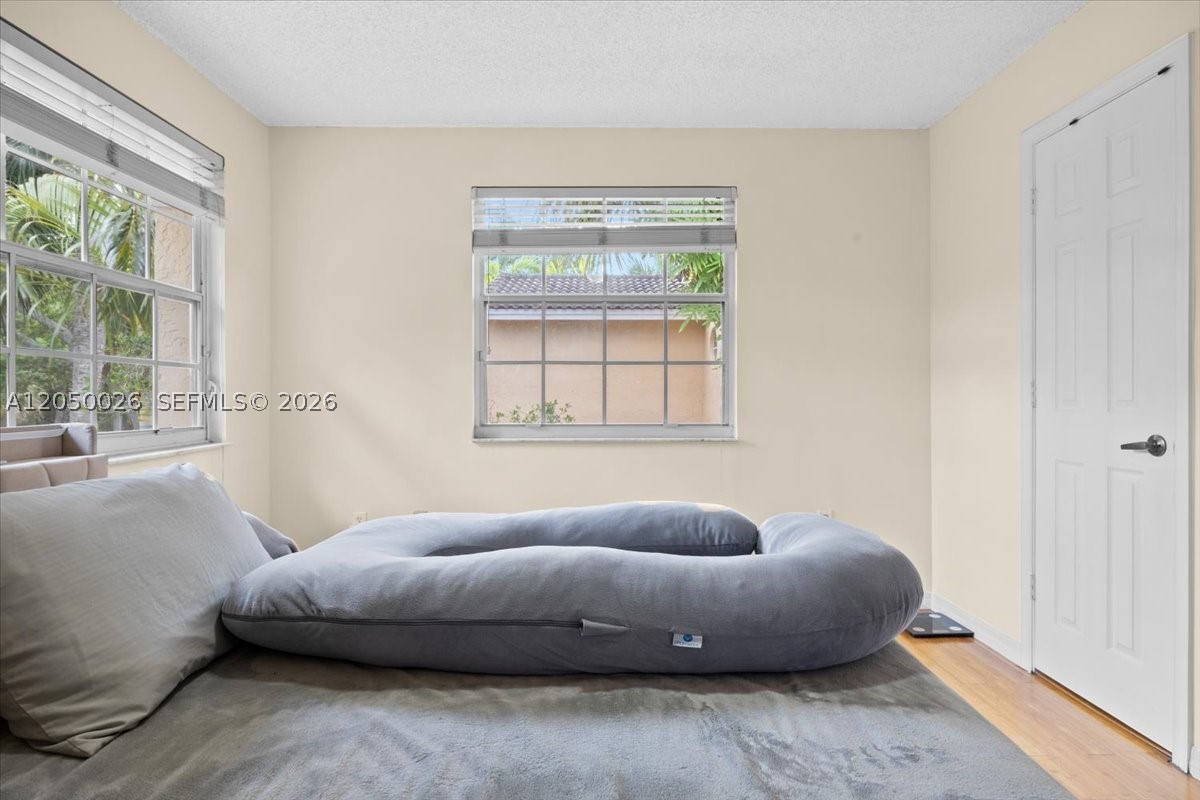 FAIRWAY COVE - Residential