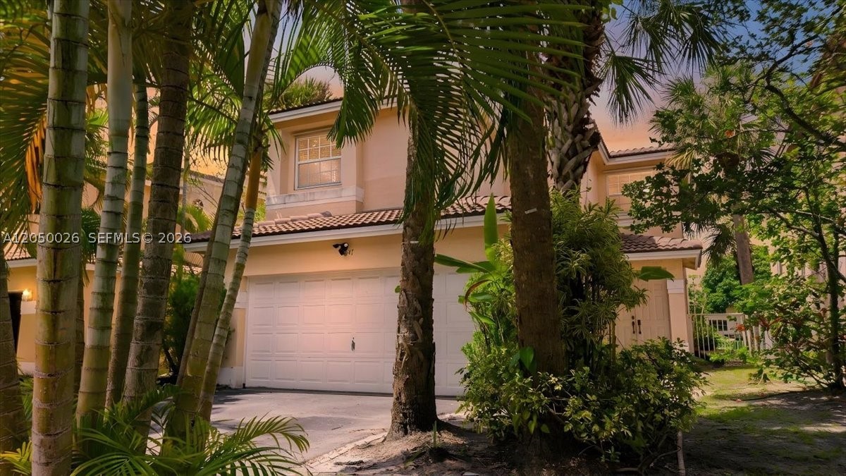 FAIRWAY COVE - Residential
