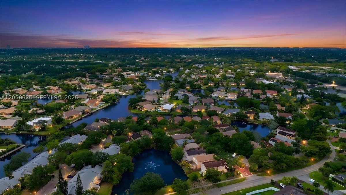 FAIRWAY COVE - Residential