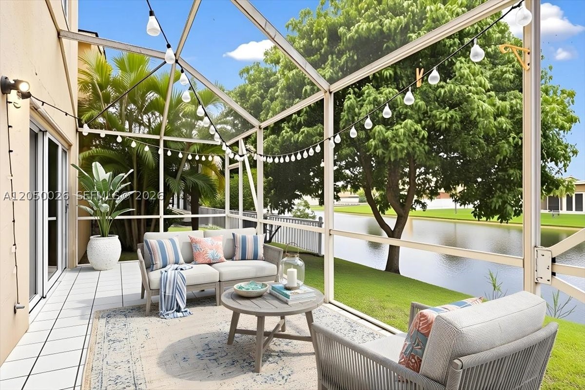 FAIRWAY COVE - Residential