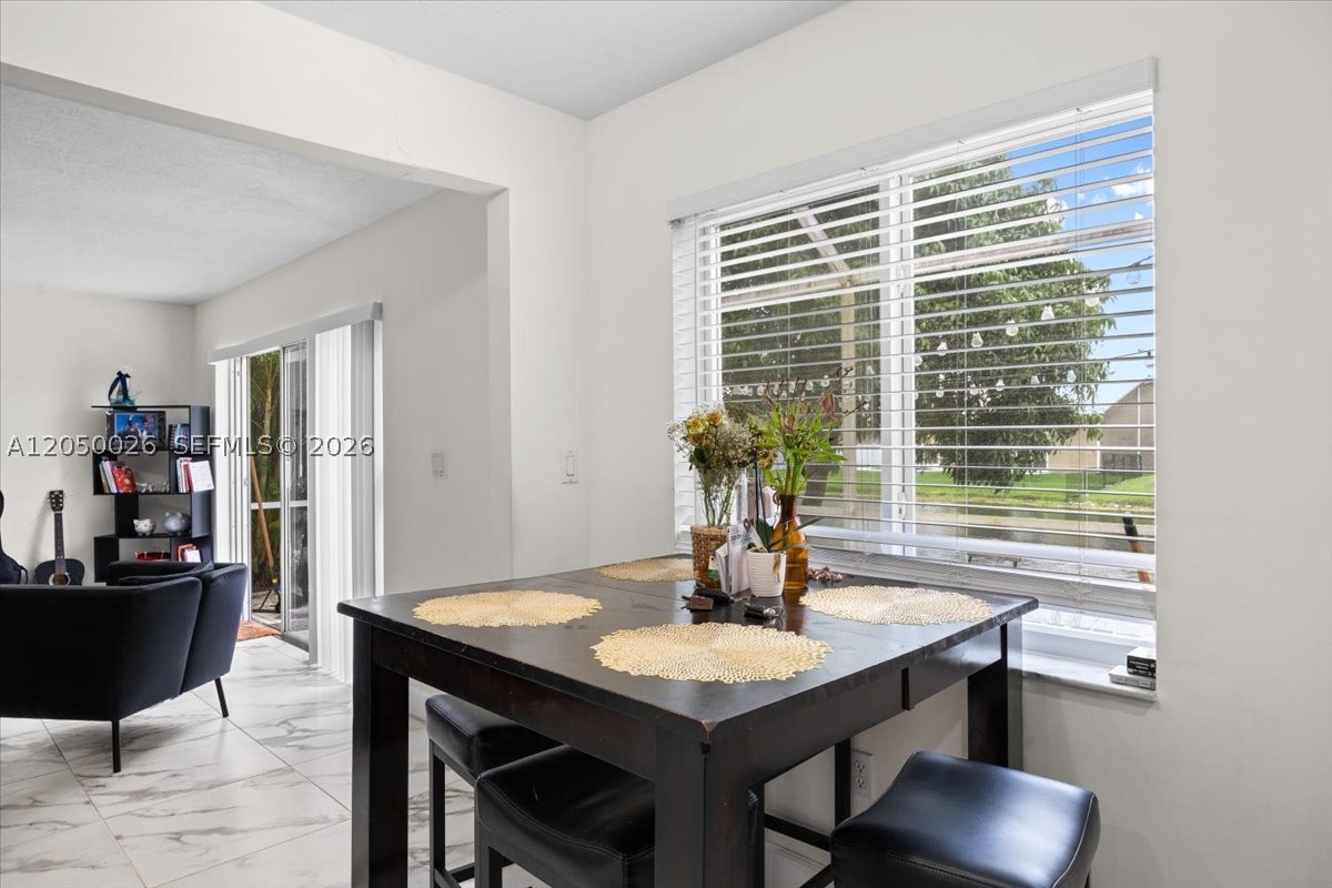 FAIRWAY COVE - Residential