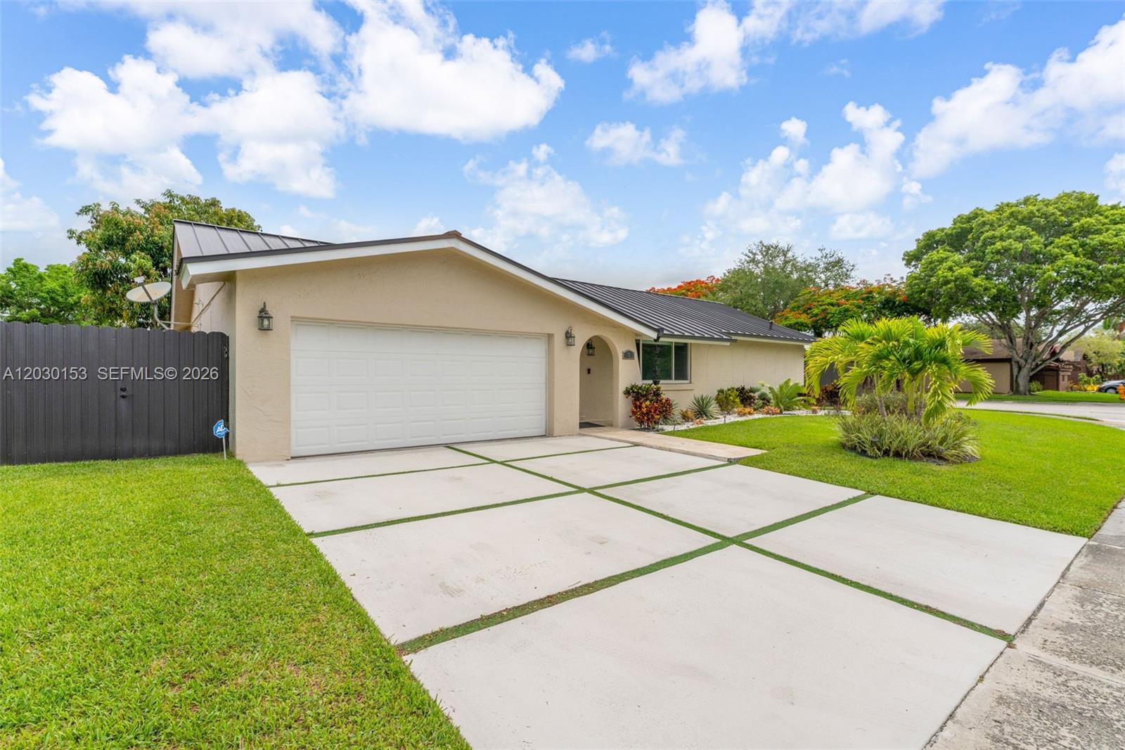 KILLIAN PINES 1ST ADDN - Residential