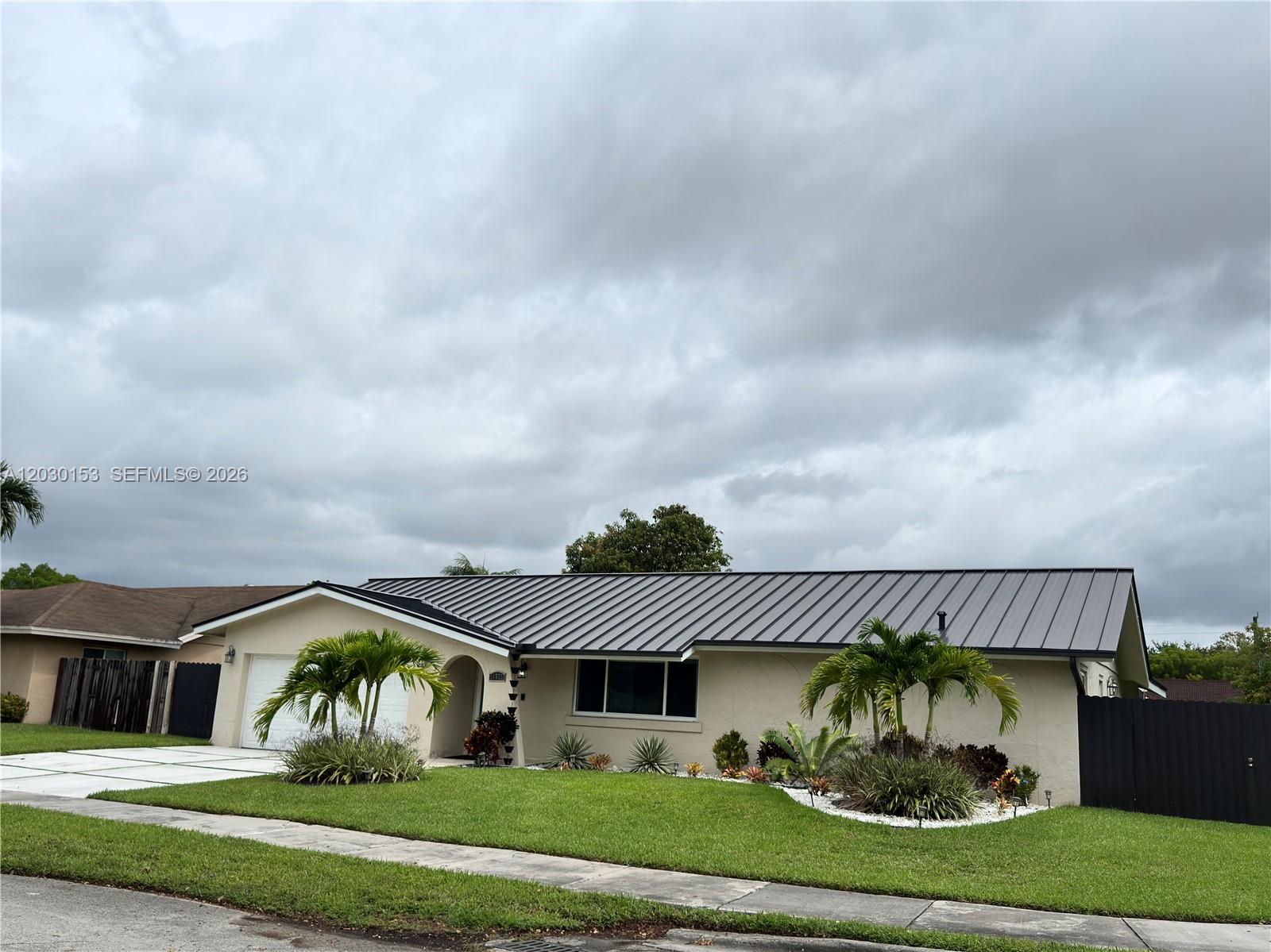 KILLIAN PINES 1ST ADDN - Residential