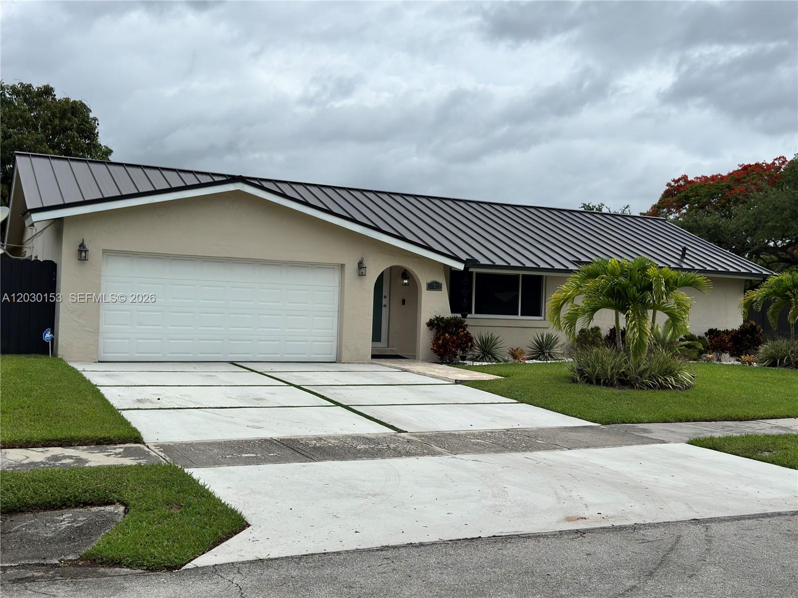 KILLIAN PINES 1ST ADDN - Residential