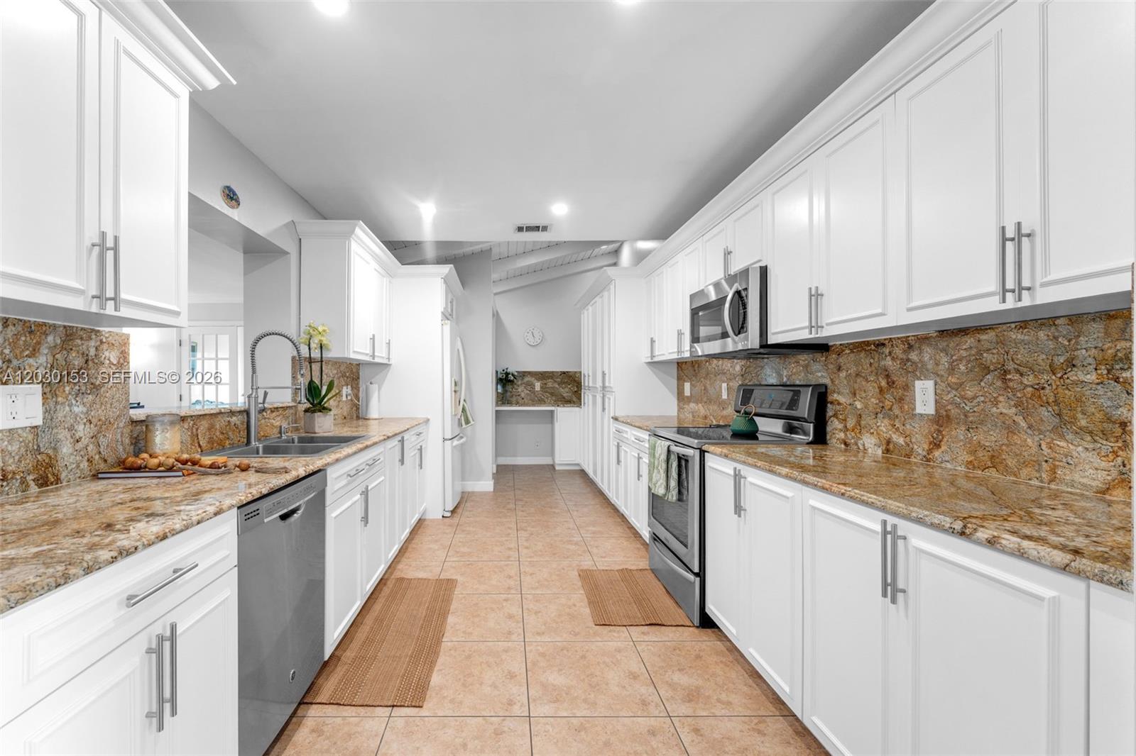KILLIAN PINES 1ST ADDN - Residential