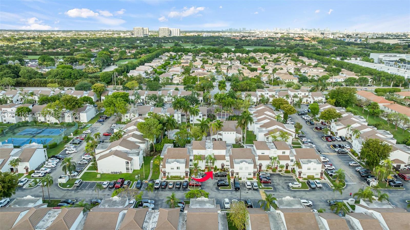 THE GREENS AT DORAL CONDO - Residential