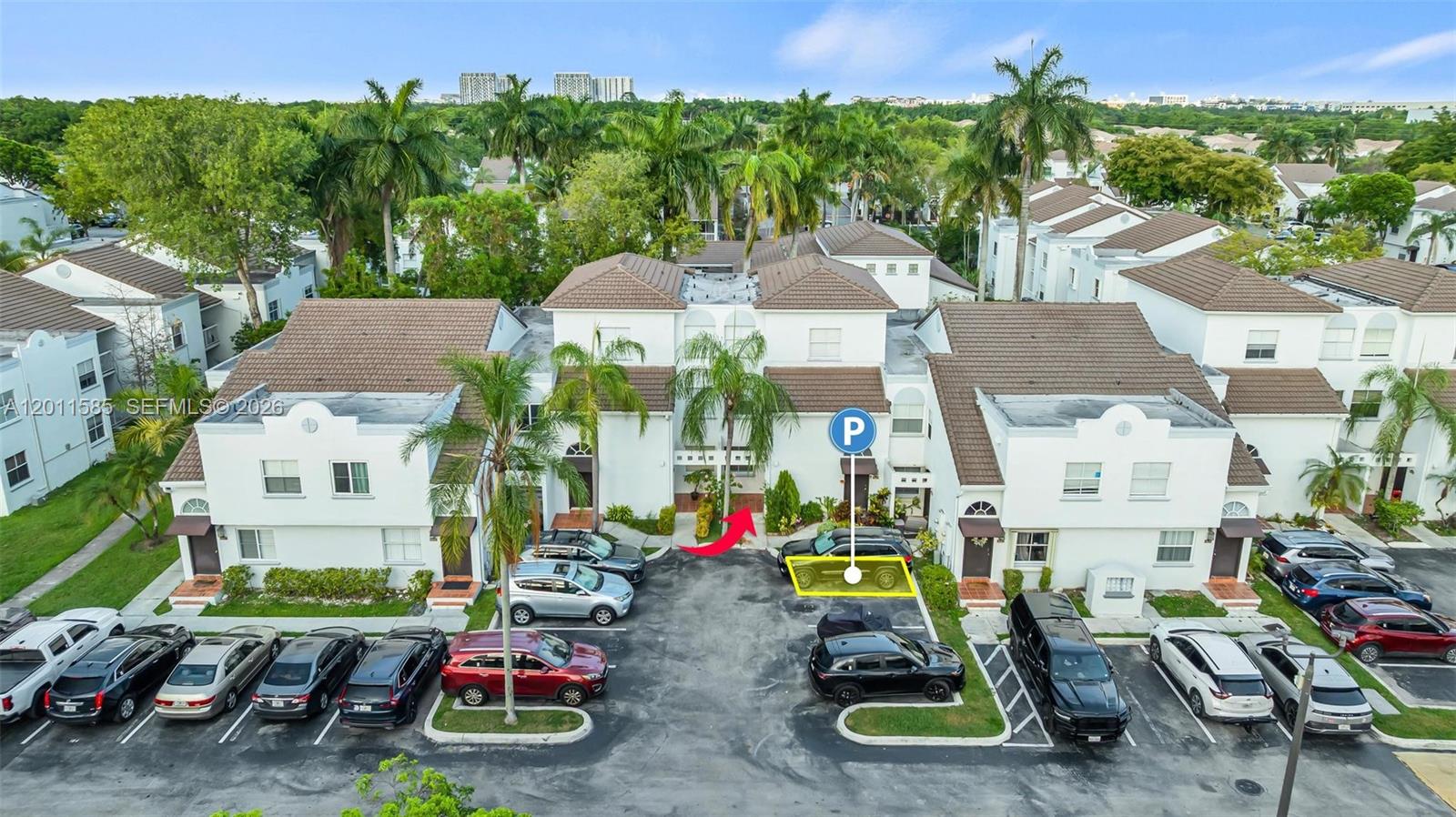 THE GREENS AT DORAL CONDO - Residential
