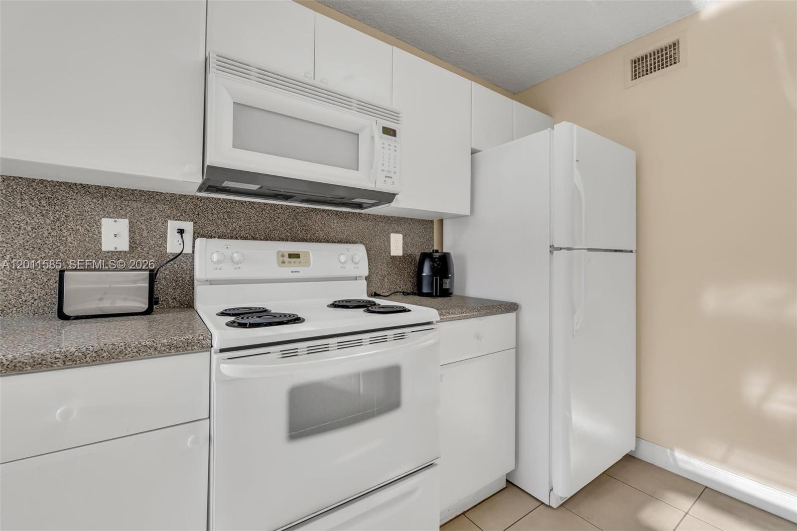 THE GREENS AT DORAL CONDO - Residential