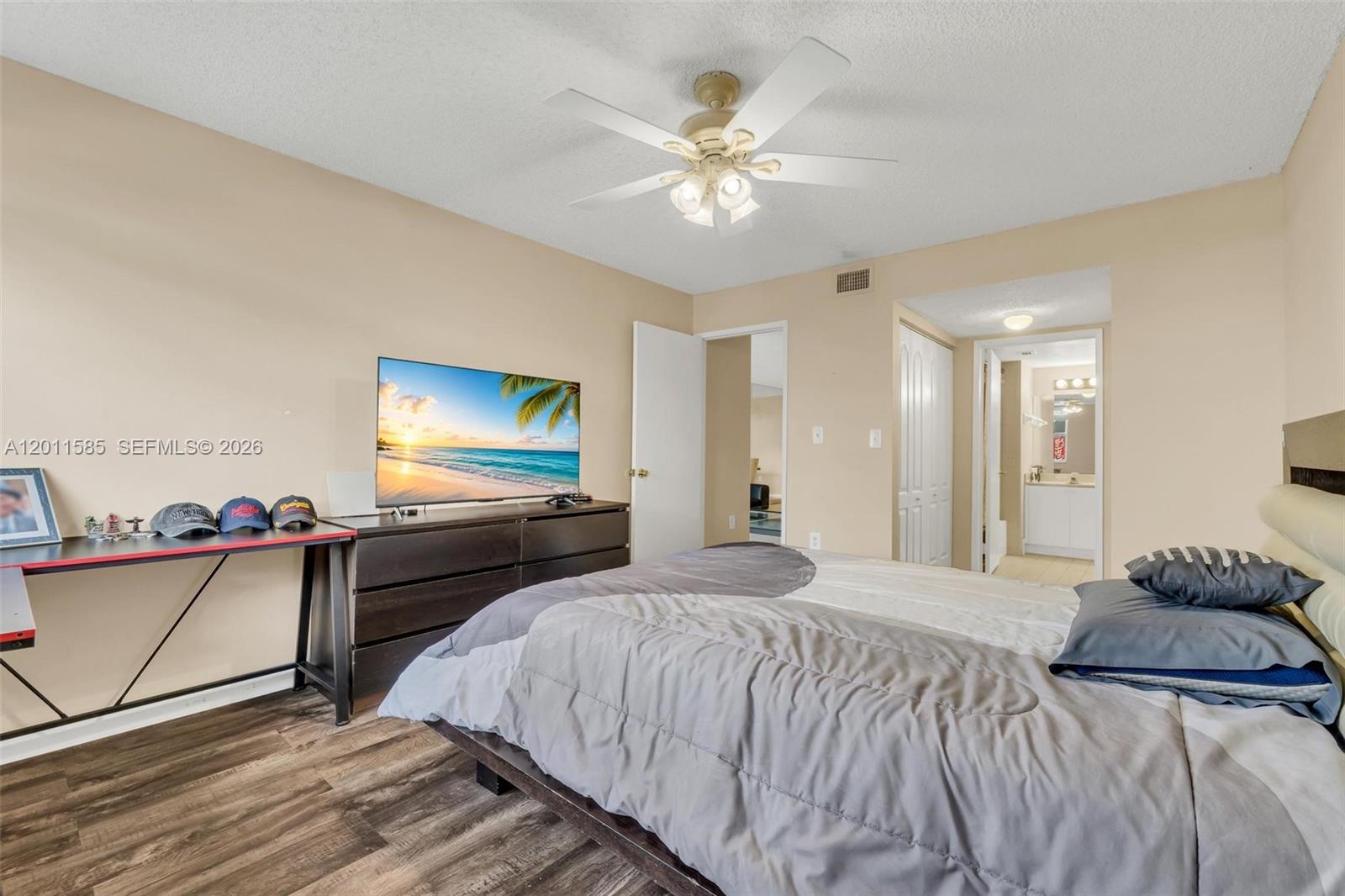 THE GREENS AT DORAL CONDO - Residential