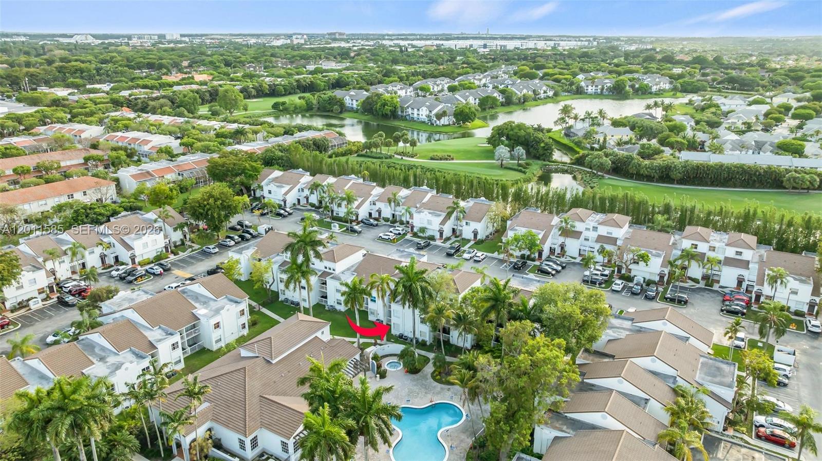 THE GREENS AT DORAL CONDO - Residential