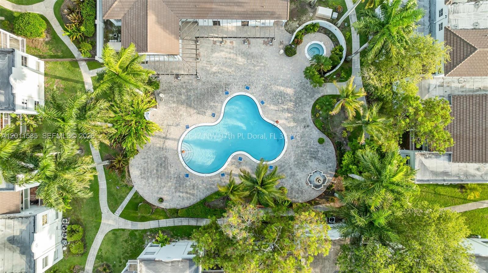THE GREENS AT DORAL CONDO - Residential