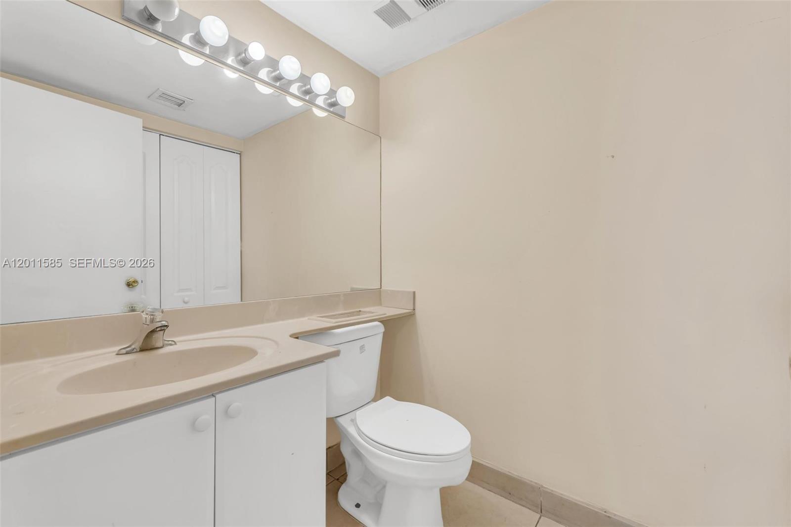 THE GREENS AT DORAL CONDO - Residential