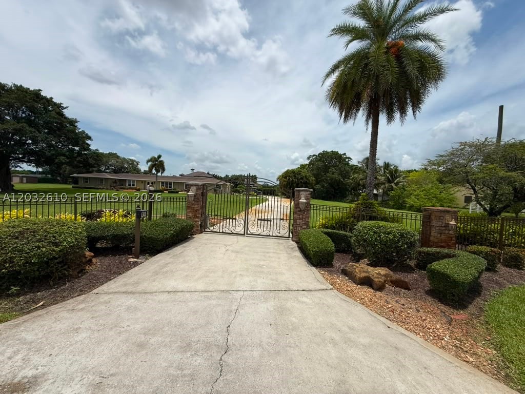 FLA FRUIT LANDS CO SUB NO - Residential Lease