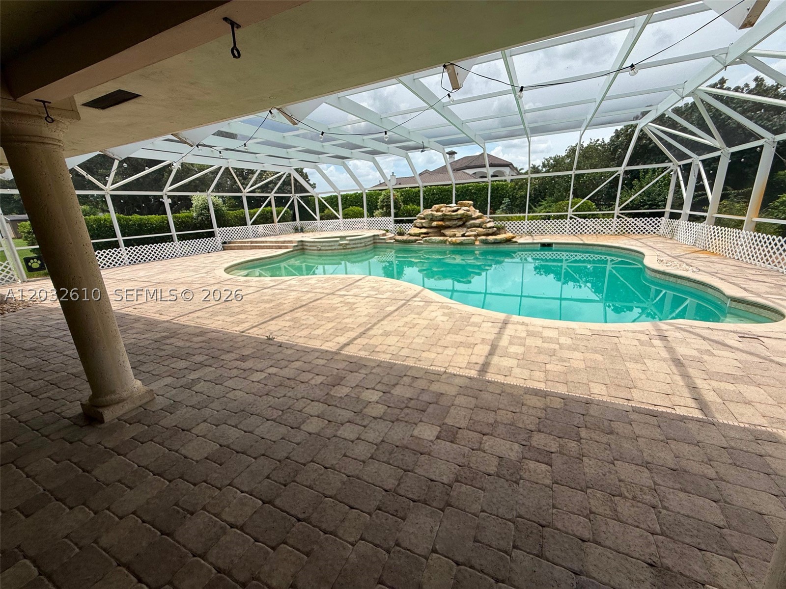 FLA FRUIT LANDS CO SUB NO - Residential Lease