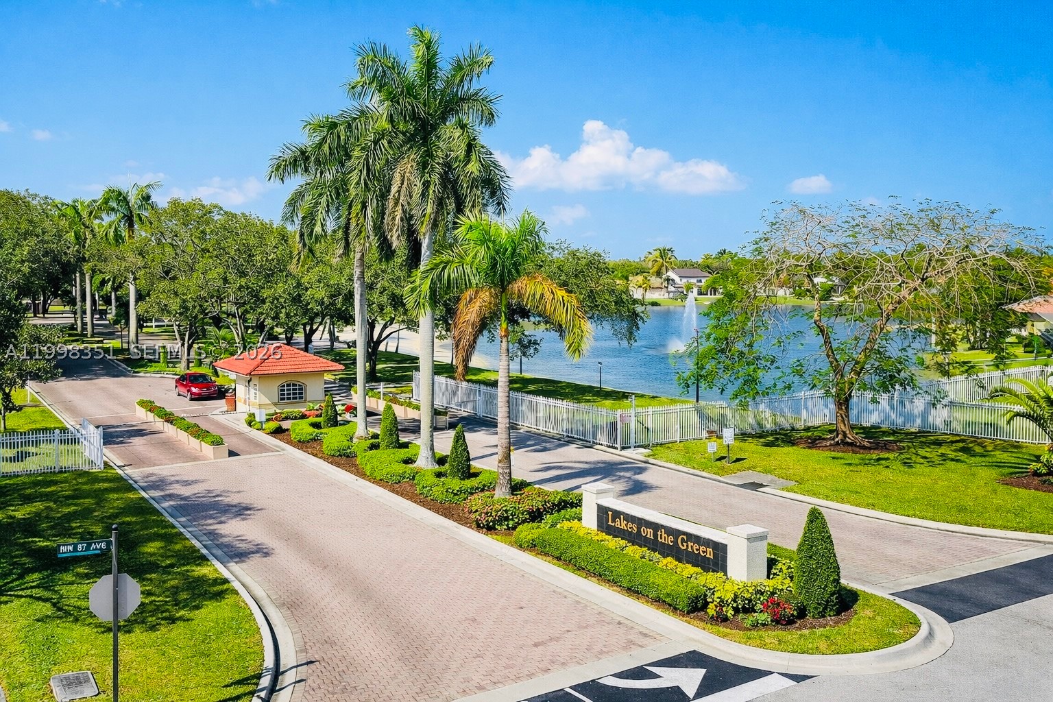LAKES ON THE GREEN NORTH - Residential