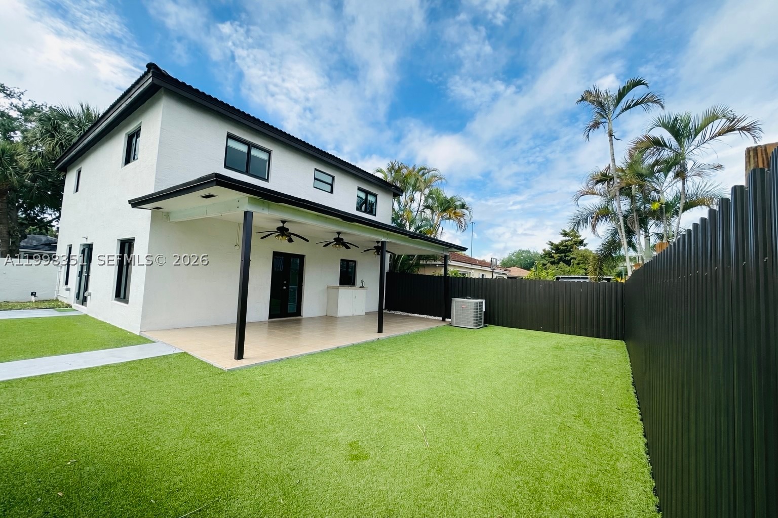 LAKES ON THE GREEN NORTH - Residential
