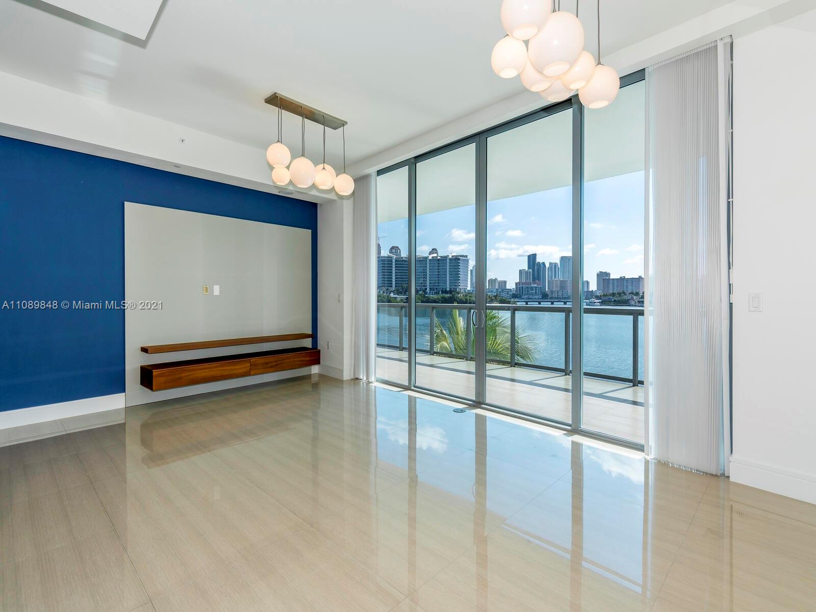 ECHO CONDO - Residential