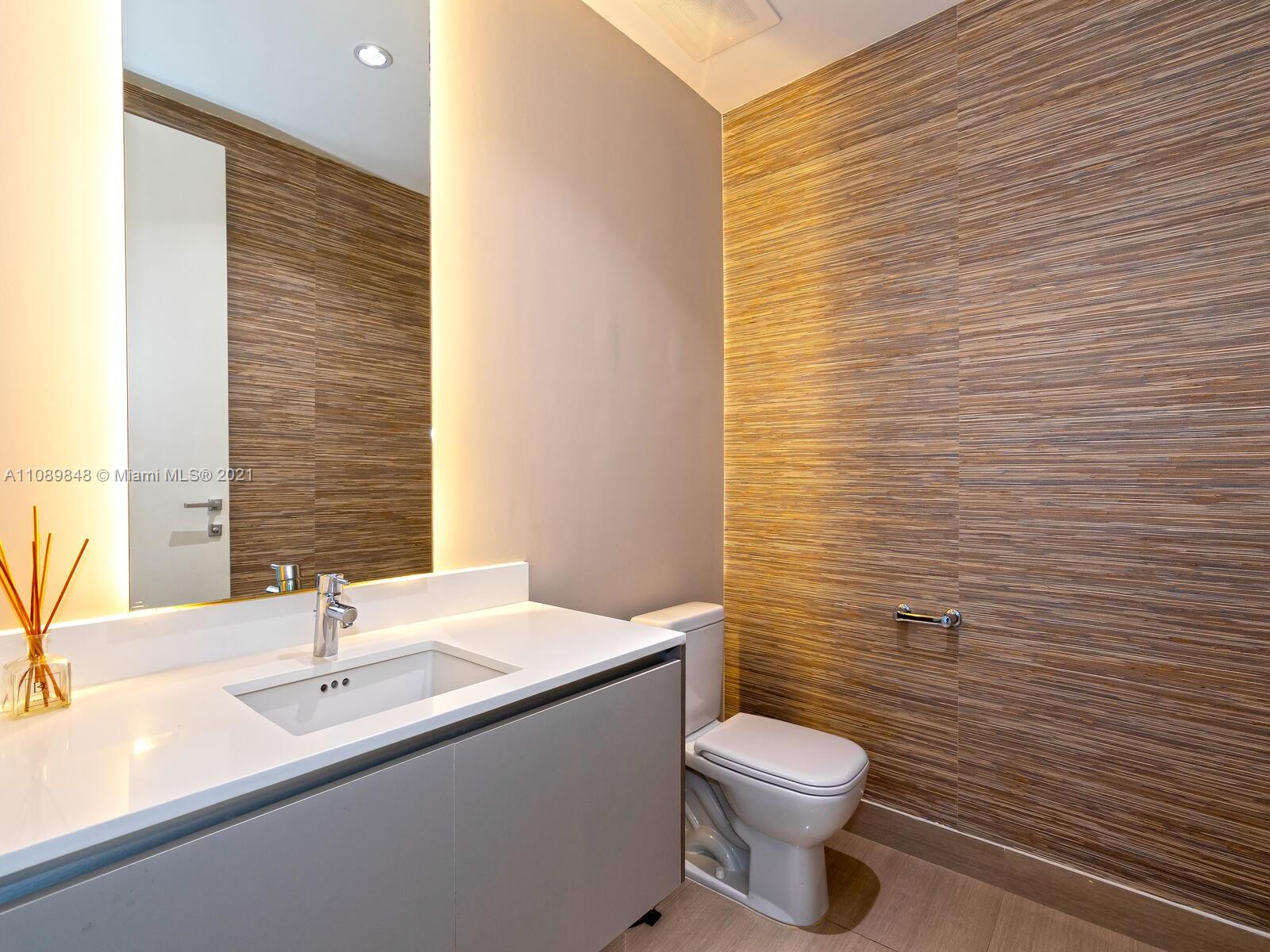 ECHO CONDO - Residential