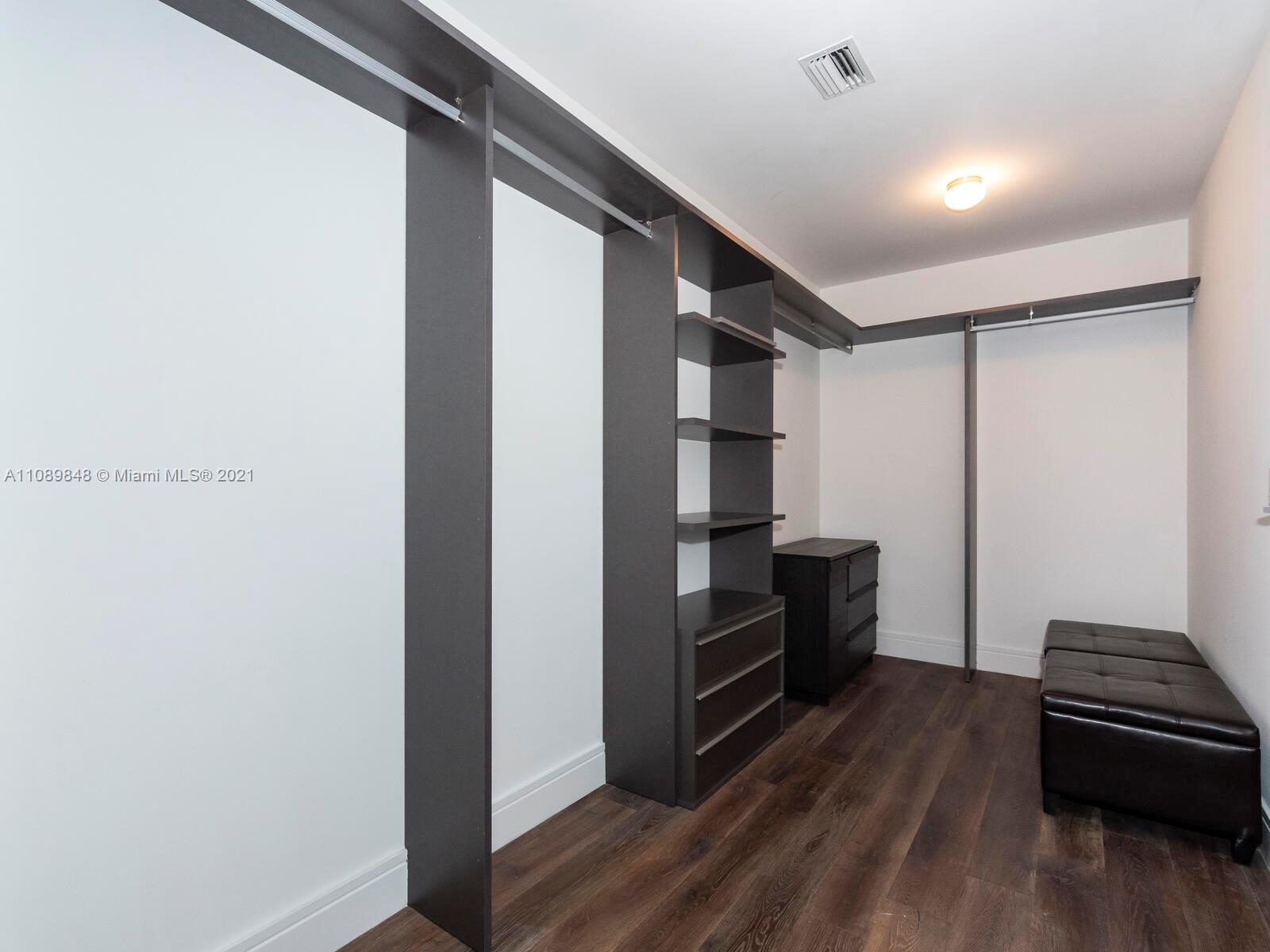 ECHO CONDO - Residential