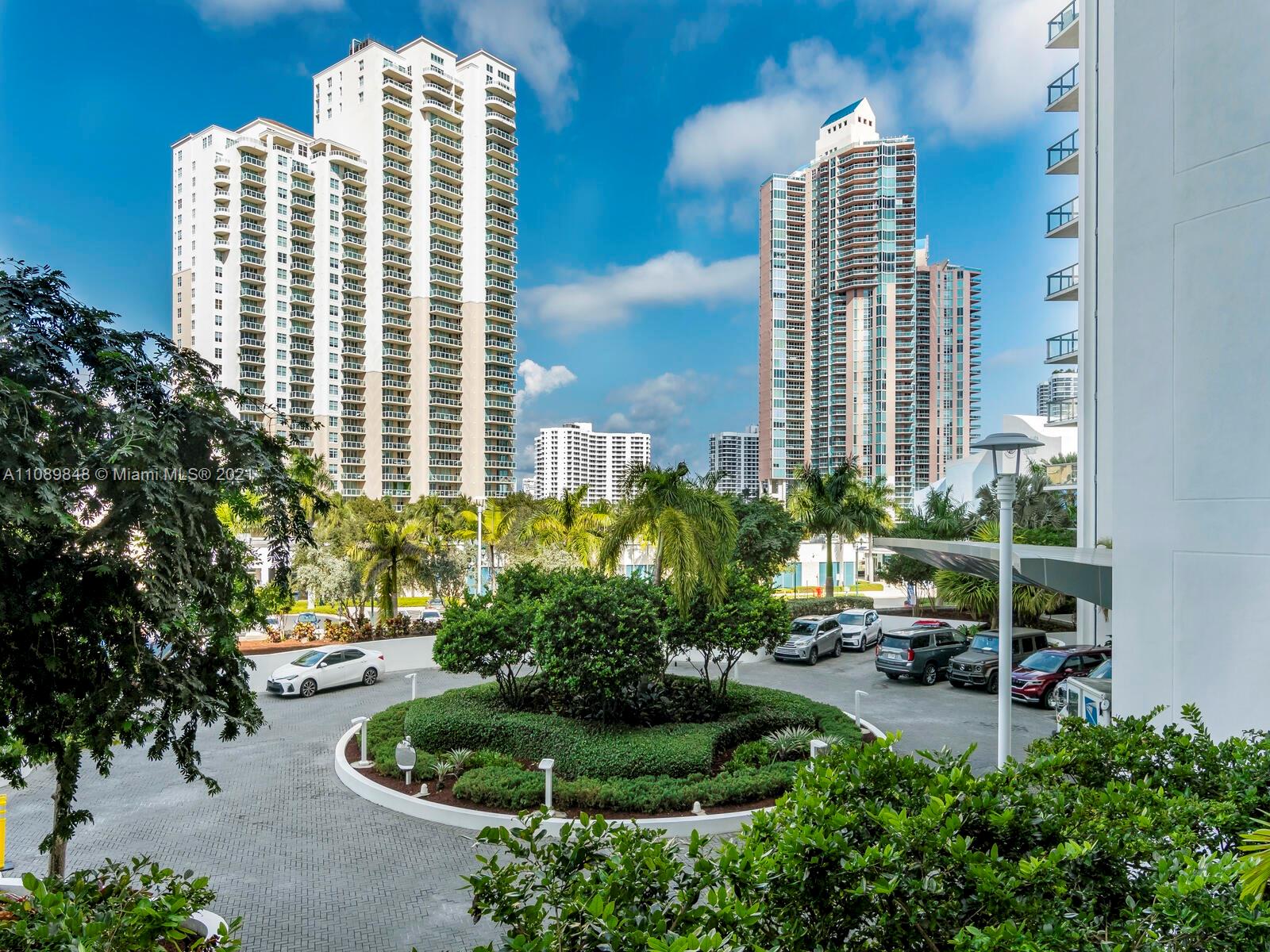 ECHO CONDO - Residential