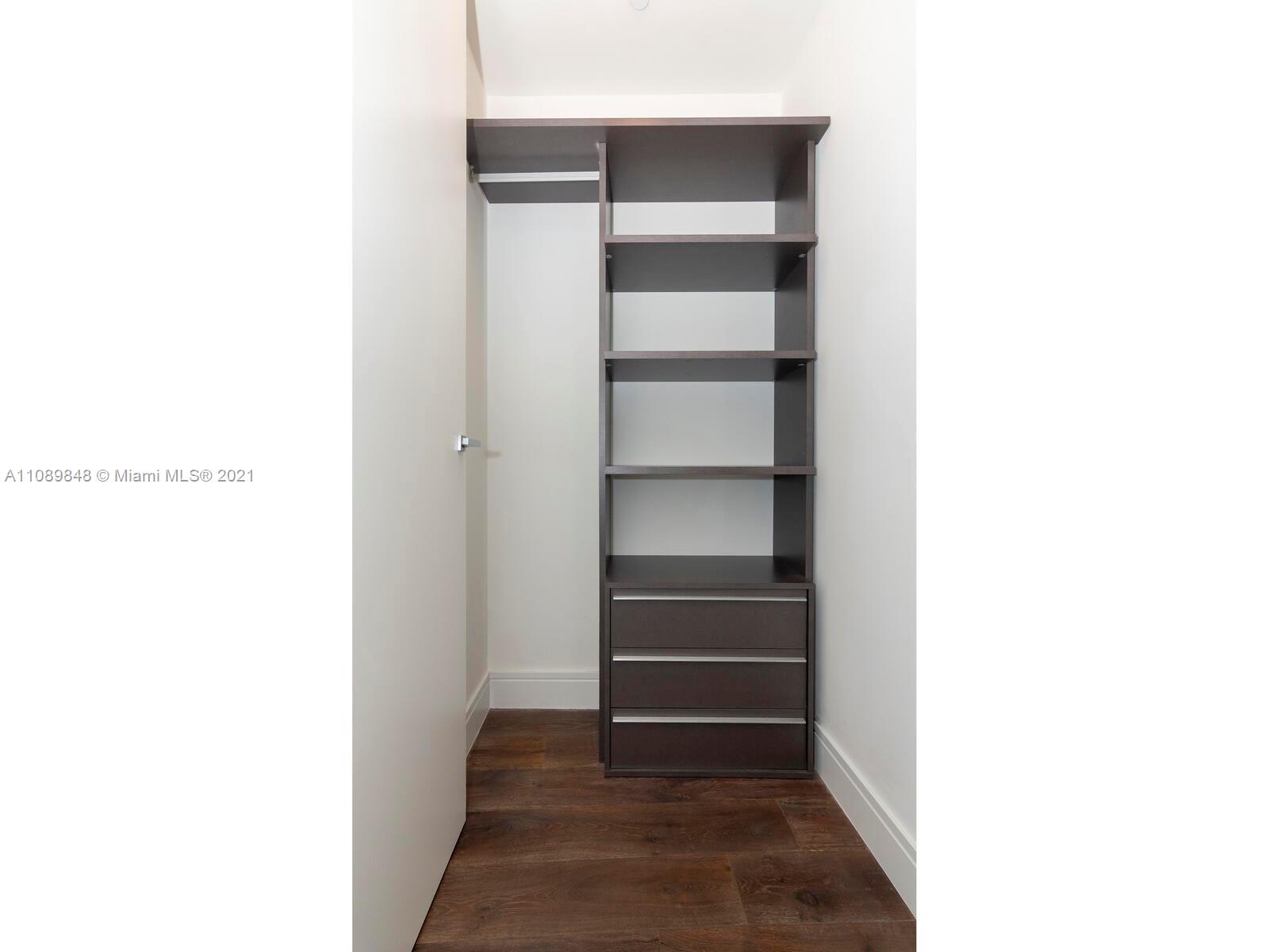 ECHO CONDO - Residential