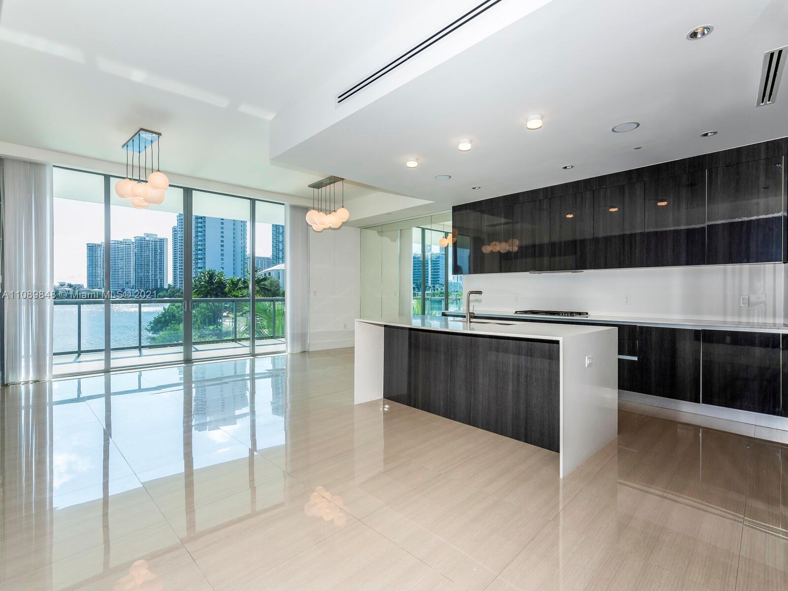 ECHO CONDO - Residential
