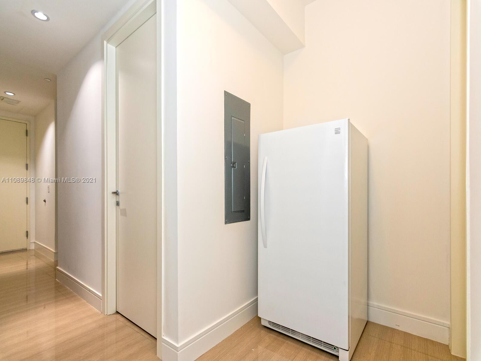 ECHO CONDO - Residential