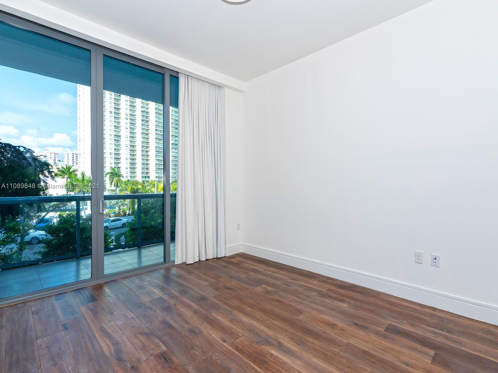 ECHO CONDO - Residential